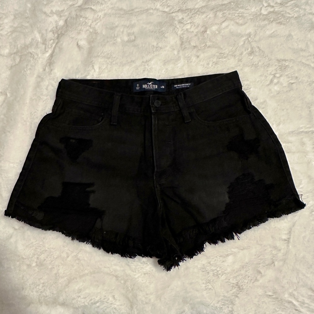 Holistic Distressed Jean Short